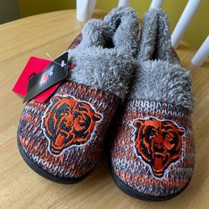 NWT NFL Chicago Bears Women's Peak Slide Slippers, size SMALL (5-6)